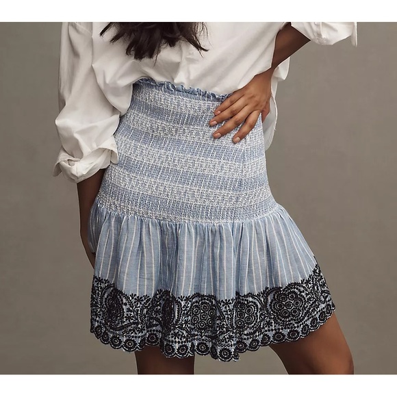 Maeve Smocked Linen Mini Skirt 💙 in XXS - Picture 4 of 8